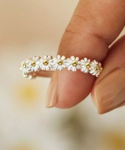 Daisy Flower Ring