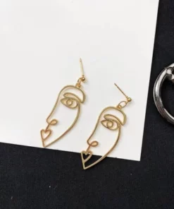 Zinc Alloy Wire Face Earrings