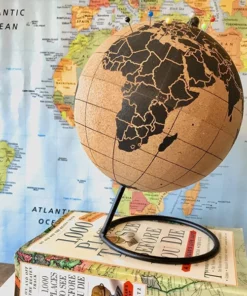 Small Travel Cork globe With Pins, 15 cm Diameter