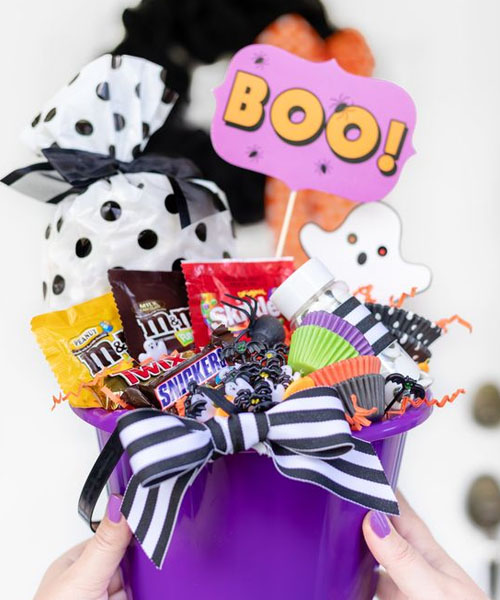 spooky basket ideas