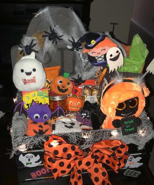 spooky basket ideas