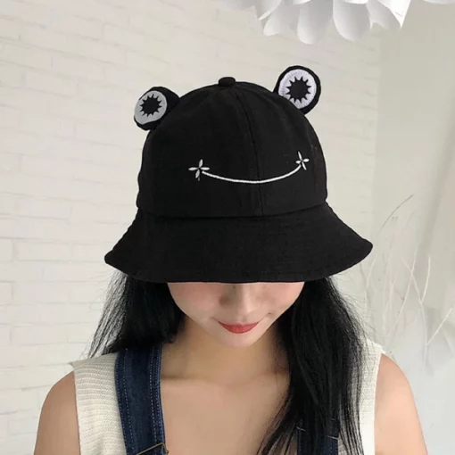 Cute Frog Bucket Hat