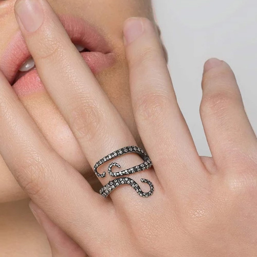 TikTok Ring