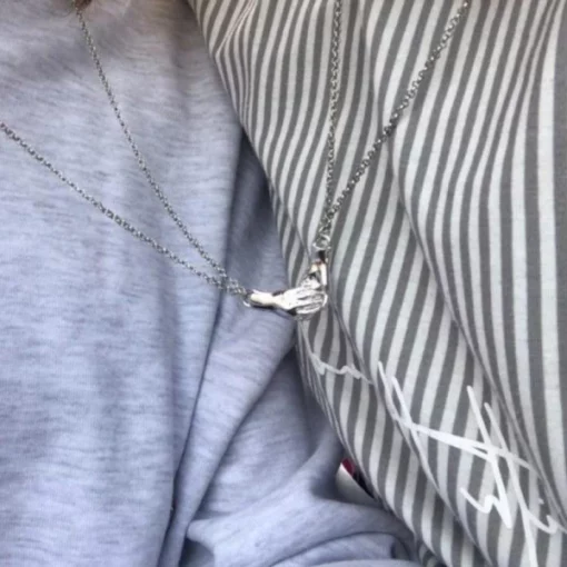 Hold Hands Couple Necklace