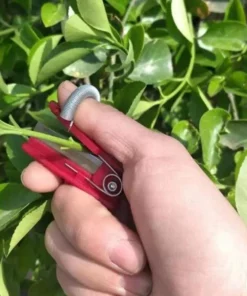 Multi-Use Thumb Knife For Fruits & Vegetable Harvesting