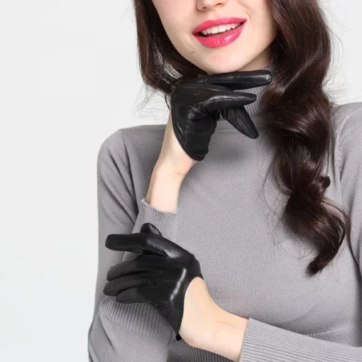 Fashionable Women's Half Palm Gloves