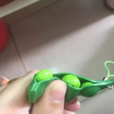 Stress Relieving Pop Up Edamame Keychain