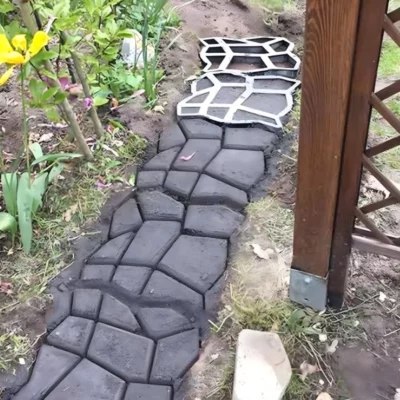 DIY Reusable Garden Easy Path Maker Mold