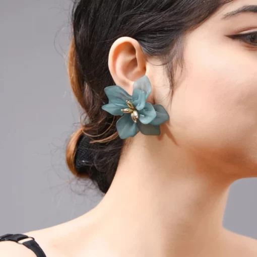 Acrylic Flower Earrings For Earthy Vibes