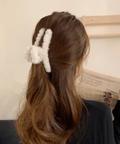 Elegant Faux Fur Plush Hair Claw