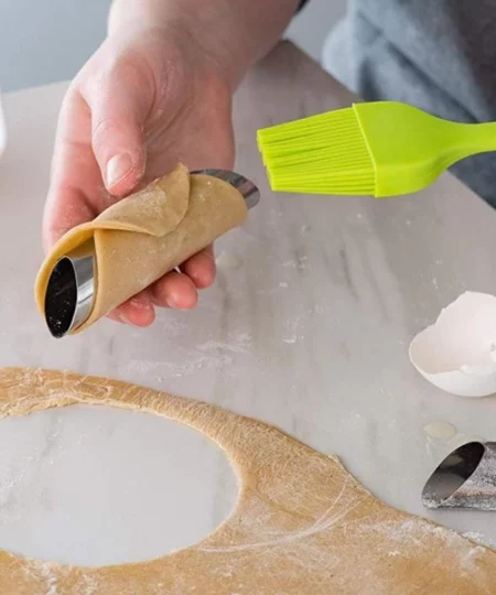 Easy Cannoli Maker