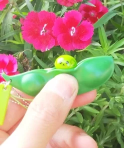 Stress Relieving Pop Up Edamame Keychain