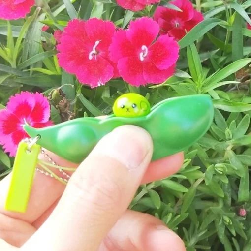 Stress Relieving Pop Up Edamame Keychain